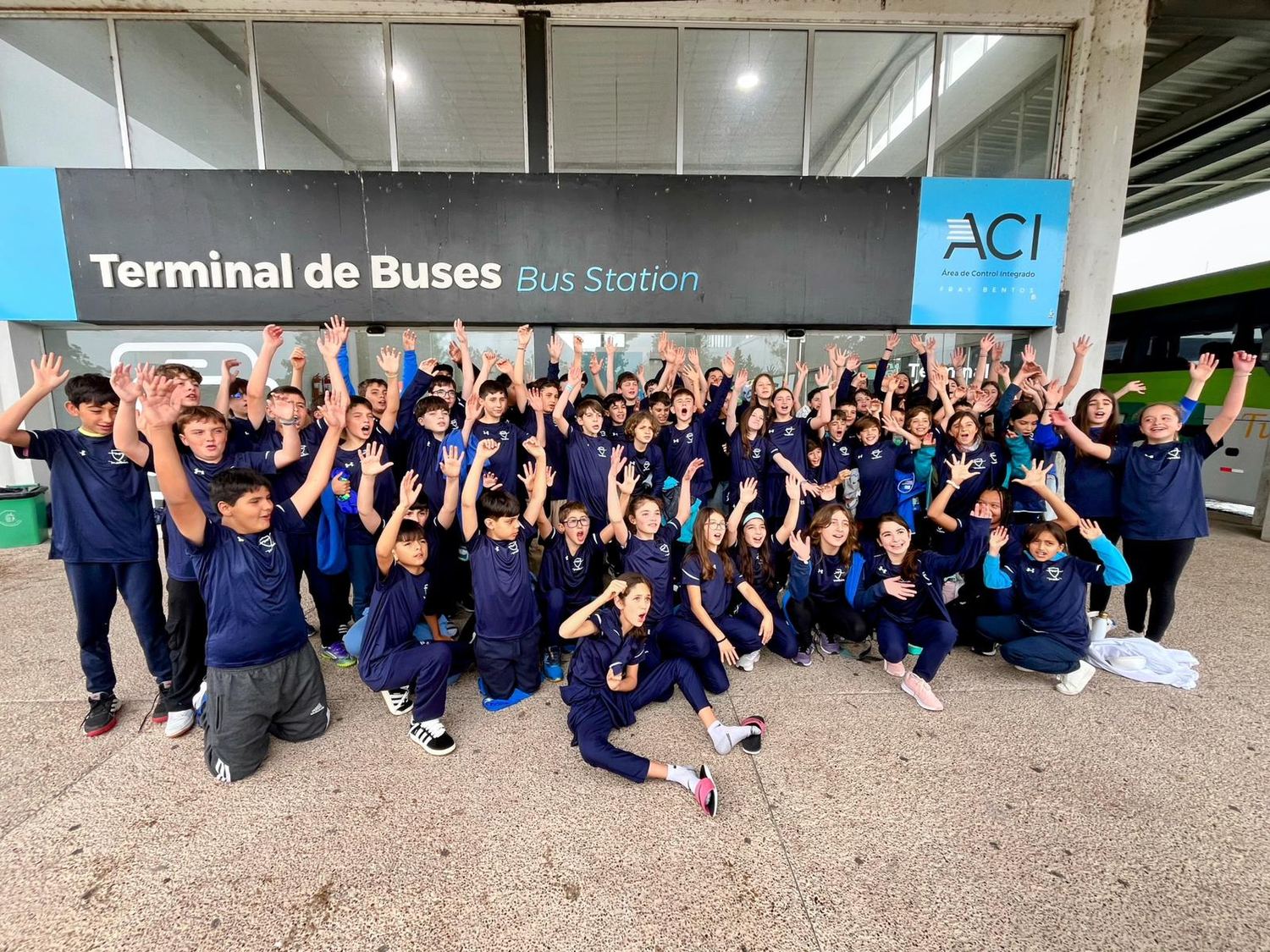 Grupo de escolares del club